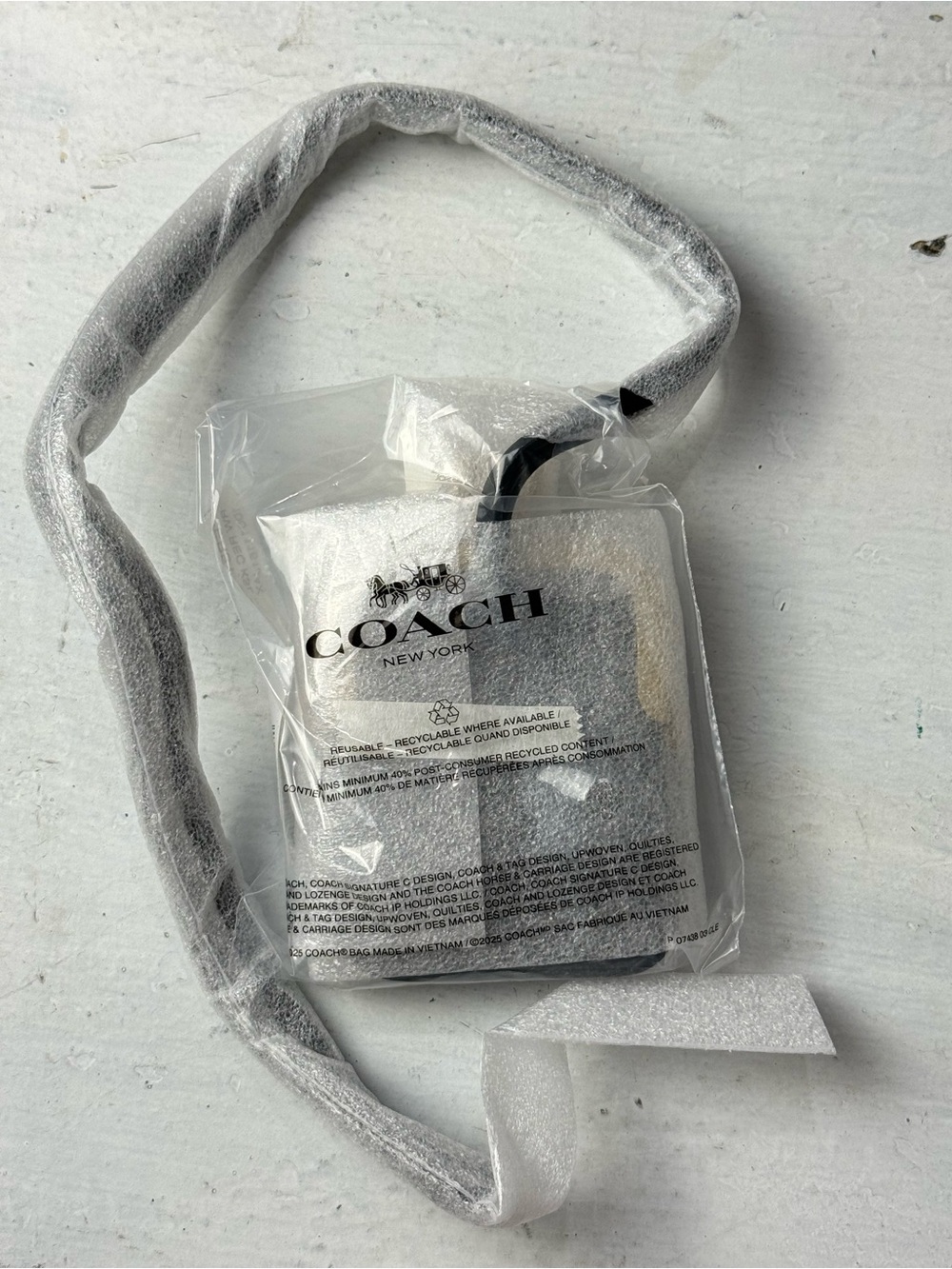 Coach Rectangle Kisslock Pouch Black Leather NWT - Picture 4 of 5